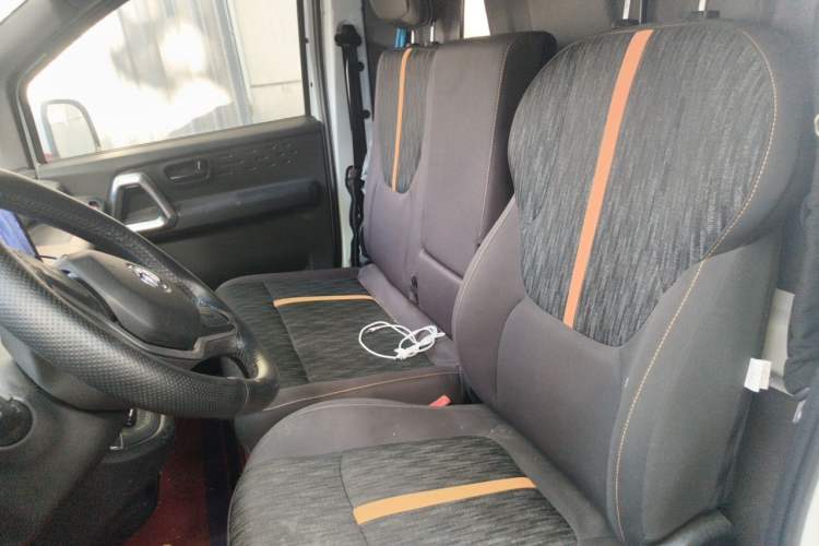 Used Dongfeng V7 2025 Model, 338 km Smart Leap Edition—Ningde 53.58 kWh Left Front Seat