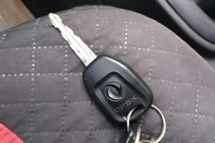 Used Dongfeng Xiaokang 330 2016 1.5L Manual Enjoyment Model DK15 Vehicle Key