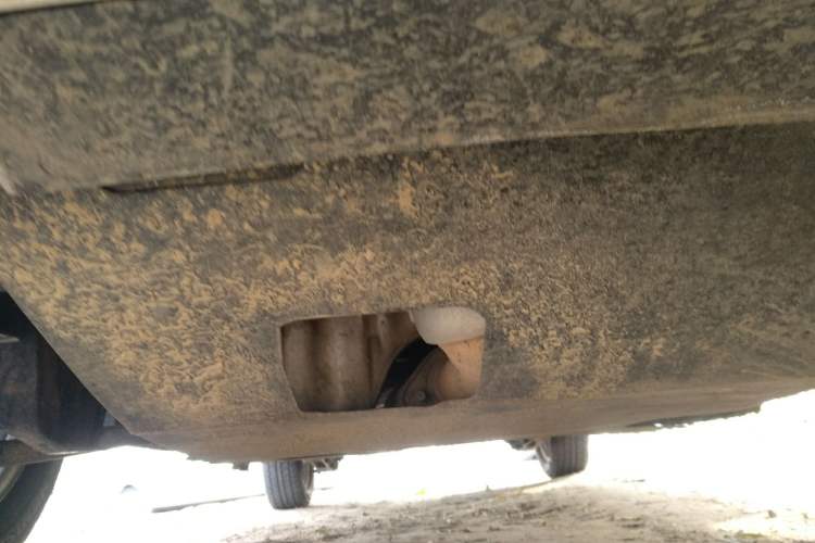 Used Dongfeng Xiaokang 370 2016 1.5L Manual Elite Home Edition 7-Seater Front Bumper Underside