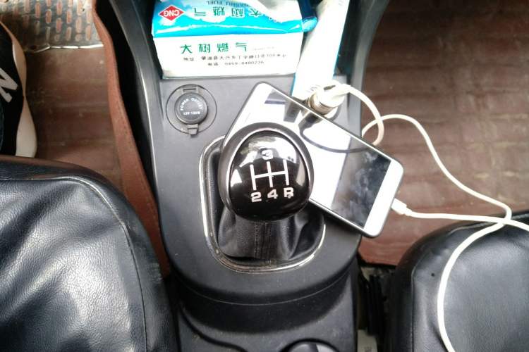 Used Dongfeng Xiaokang 370 2016 1.5L Manual Elite Home Edition 7-Seater Gear Lever