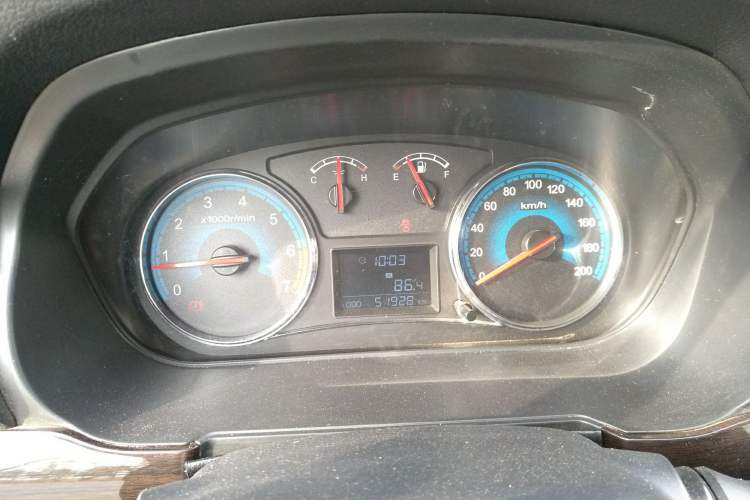Used Dongfeng Xiaokang 370 2016 1.5L Manual Elite Home Edition 7-Seater Instrument Cluster