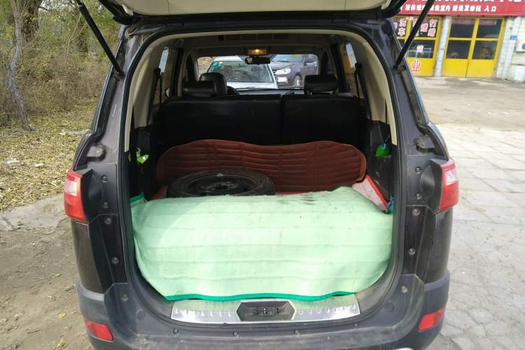 Used Dongfeng Xiaokang 370 2016 1.5L Manual Elite Home Edition 7-Seater Trunk