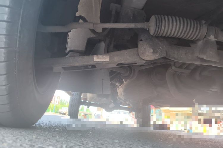 Used Dongfeng Xiaokang C31 2016 1.5L Standard Version China V Emission Standard DK15 Chassis Front Right