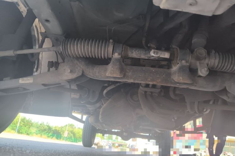 Used Dongfeng Xiaokang C31 2016 1.5L Standard Version China V Emission Standard DK15 Chassis Front
