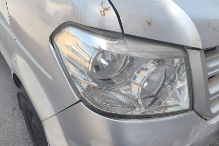 Used Dongfeng Xiaokang C31 2016 1.5L Standard Version China V Emission Standard DK15 Right Front Headlight