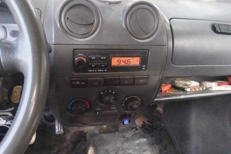 Used Dongfeng Xiaokang C31 2018 1.2L Revised Base Version China V Emission Standard DK12 Audio And AC Panel