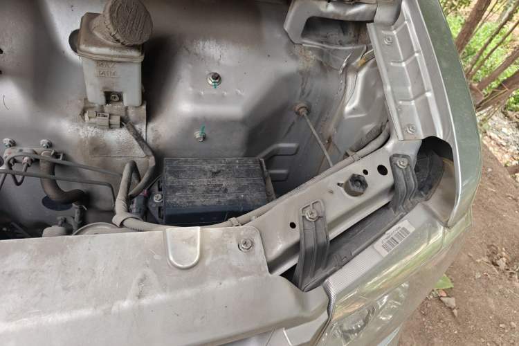 Used Dongfeng Xiaokang C31 2019 1.5L Base Version China VI Standard DK15 Engine Bay Left