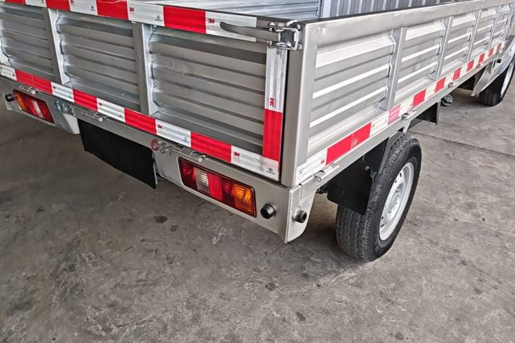 Used Dongfeng Xiaokang C31 2019 1.5L Standard Version China VI DK15 Exterior 3