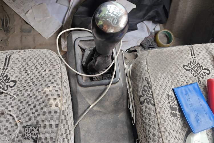 Used Dongfeng Xiaokang C31 2019 1.5L Base Version China VI Standard DK15 Gear Lever