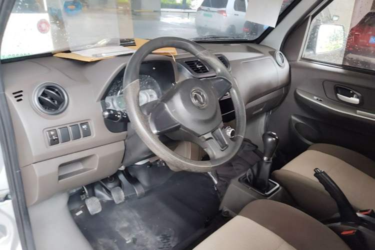 Used Dongfeng Xiaokang C31 2022 1.6L C31S LV0 SFG16 Center Console