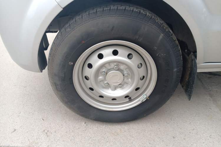 Used Dongfeng Xiaokang C31 2023 1.6L C31S Classic Model Exterior 7