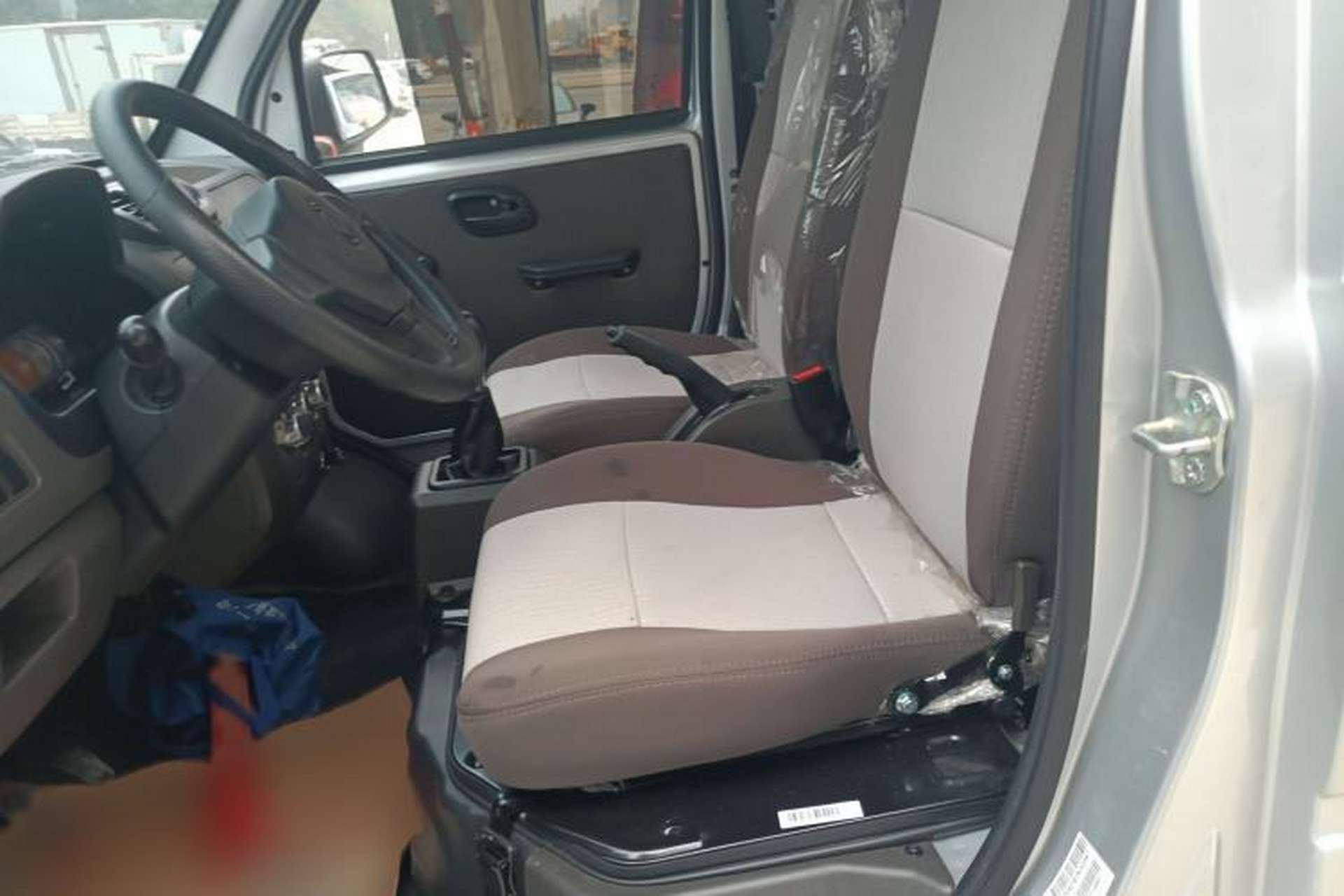 Used Dongfeng Xiaokang C31 2023 1.6L C31S Classic Model Interior 4