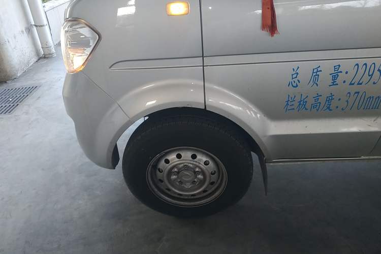 Used Dongfeng Xiaokang C31 2023 1.6L C31S Classic Model Left Front Wheel Hub