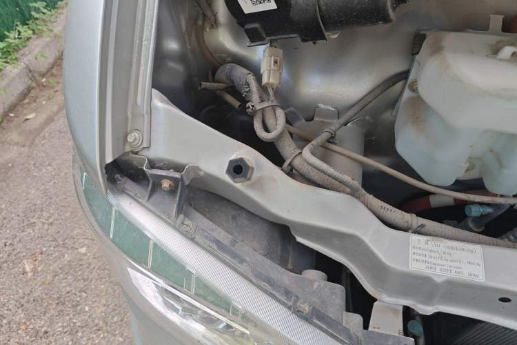 Used Dongfeng Xiaokang C31  Engine Bay Right