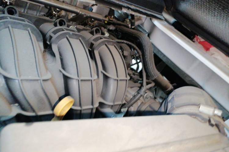 Used Dongfeng Xiaokang C31  Engine Bay Left