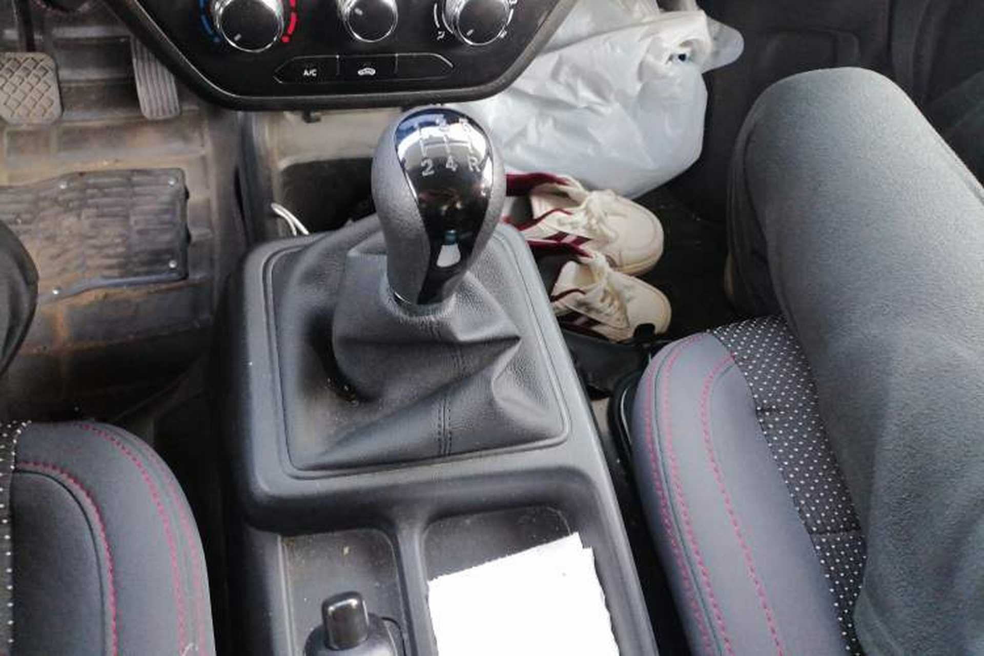 Used Dongfeng Xiaokang C31  Gear Lever