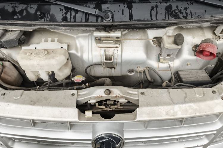 Used Dongfeng Xiaokang C32 2015 1.5L Standard Version DK15-07 Engine Bay