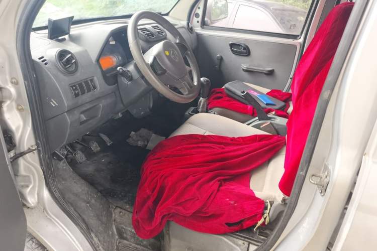 Used Dongfeng Xiaokang C32 2015 1.5L Standard Version DK15-07 Left Front Seat
