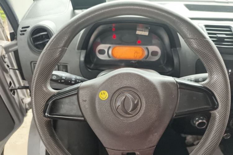 Used Dongfeng Xiaokang C32 2015 1.5L Standard Version DK15-07 Steering Wheel