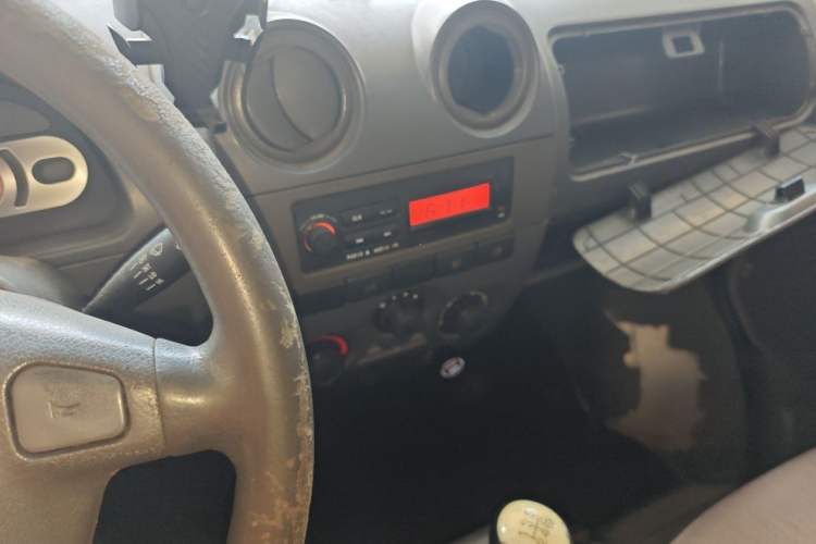 Used Dongfeng Xiaokang C32 2016 1.2L Base Version China V Emission Standard DK12 Audio And AC Panel