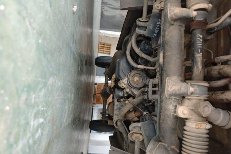 Used Dongfeng Xiaokang C32 2016 1.2L Base Version China V Emission Standard DK12 Chassis Rear