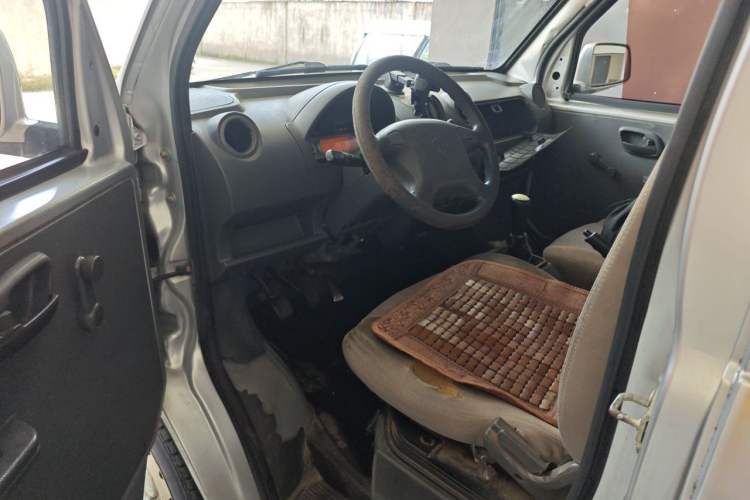 Used Dongfeng Xiaokang C32 2016 1.2L Base Version China V Emission Standard DK12 Driver Seat