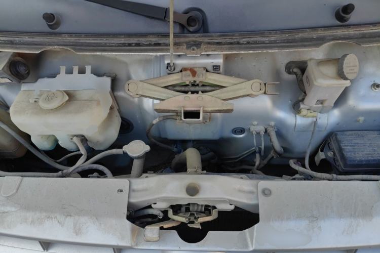 Used Dongfeng Xiaokang C32 2016 1.2L Base Version China V Emission Standard DK12 Engine Bay