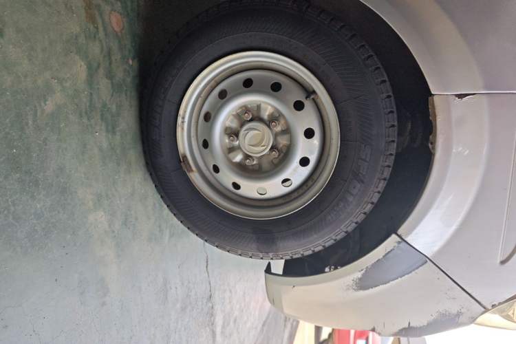 Used Dongfeng Xiaokang C32 2016 1.2L Base Version China V Emission Standard DK12 Right Front Wheel Hub