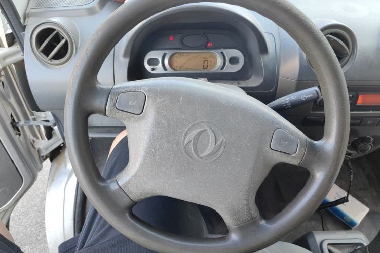 Used Dongfeng Xiaokang C32 2016 1.2L Base Version China V Emission Standard DK12 Steering Wheel
