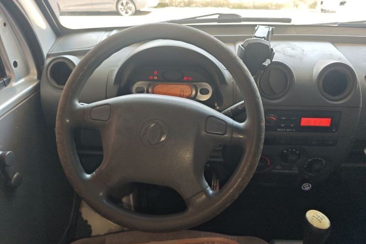 Used Dongfeng Xiaokang C32 2016 1.2L Base Version China V Emission Standard DK12 Steering Wheel