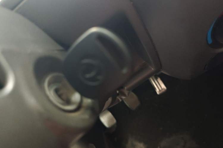 Used Dongfeng Xiaokang C32 2016 1.2L Base Version China V Emission Standard DK12 Vehicle Key