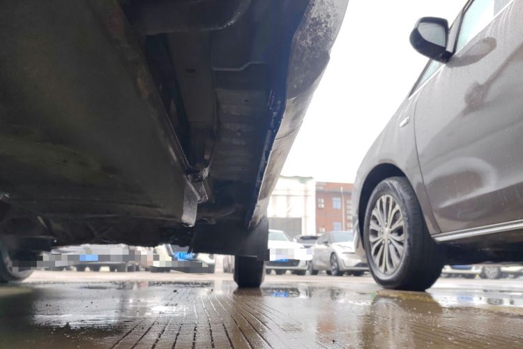 Used Dongfeng Xiaokang C32 2019 1.5L Standard Version China VI DK15 Chassis Rear Right