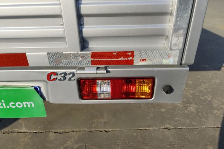 Used Dongfeng Xiaokang C32 2019 1.5L Base Version China VI Standard DK15 Exterior 6