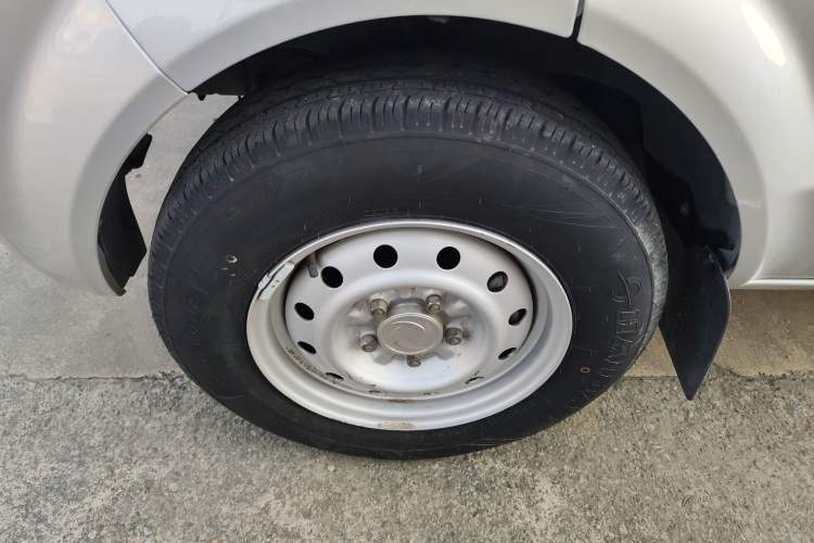Used Dongfeng Xiaokang C32 2019 1.5L Base Version China VI Standard DK15 Exterior 7