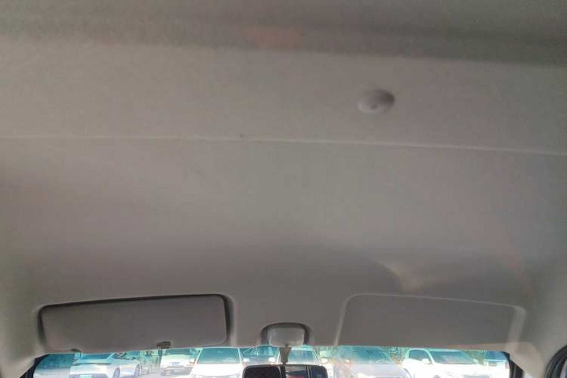 Used Dongfeng Xiaokang C32 2019 1.5L Base Version China VI Standard DK15 Headliner