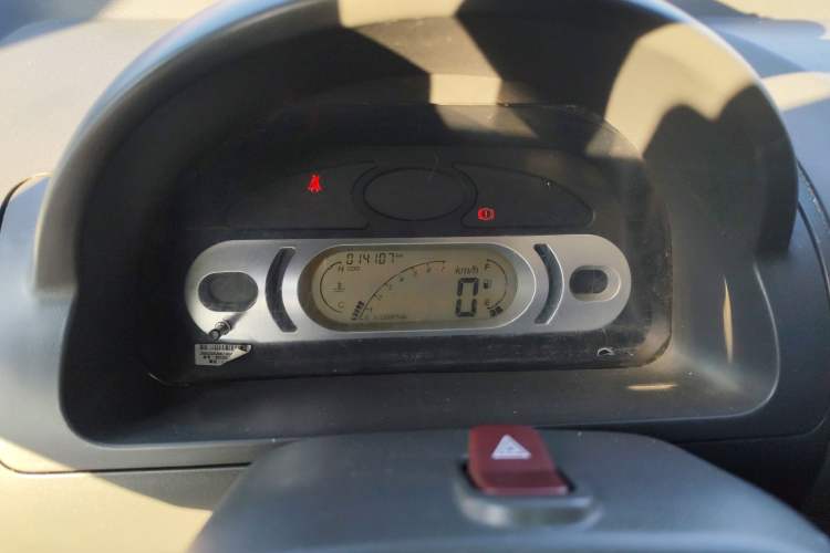 Used Dongfeng Xiaokang C32 2019 1.5L Base Version China VI Standard DK15 Instrument Cluster