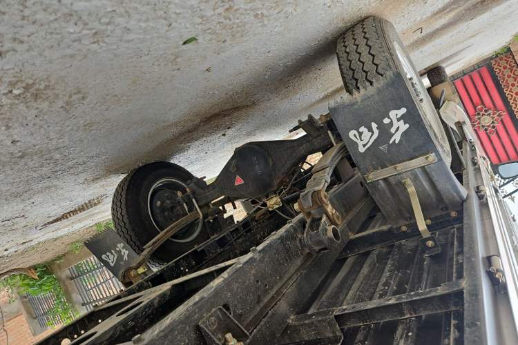 Used Dongfeng Xiaokang C32  Chassis Rear Left