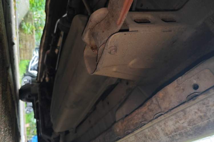 Used Dongfeng Xiaokang C35 2013 1.4L Base Van DK13-06 Chassis Rear Right