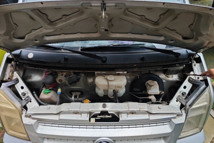 Used Dongfeng Xiaokang C35 2013 1.4L Base Van DK13-06 Engine Bay
