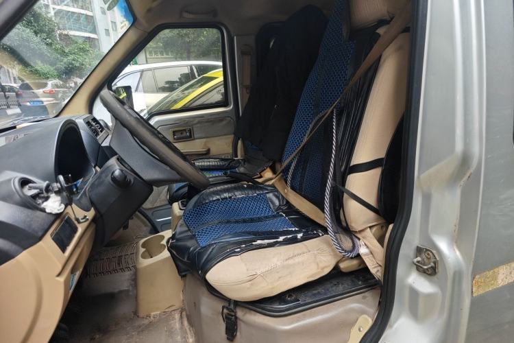 Used Dongfeng Xiaokang C35 2013 1.4L Base Van DK13-06 Left Front Seat