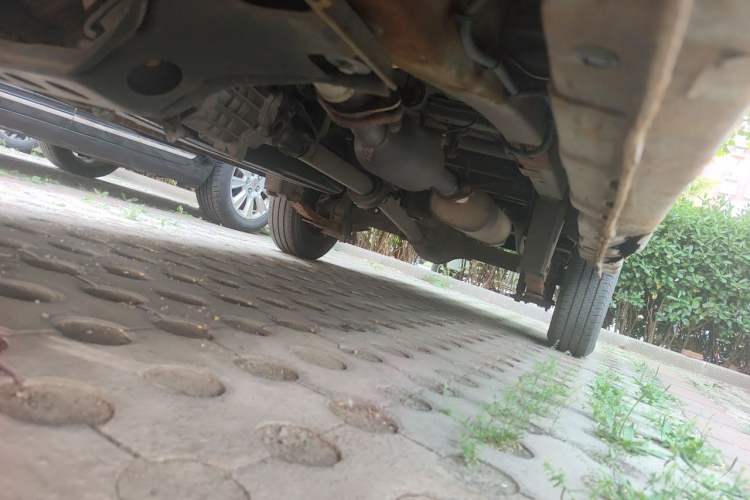 Used Dongfeng Xiaokang C35 2013 1.4L Base Van DK13-06 Chassis Front Left