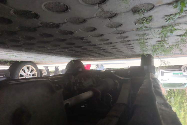 Used Dongfeng Xiaokang C35 2013 1.4L Base Van DK13-06 Chassis Rear Left