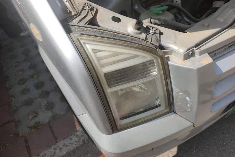 Used Dongfeng Xiaokang C35 2013 1.4L Base Van DK13-06 Right Front Headlight