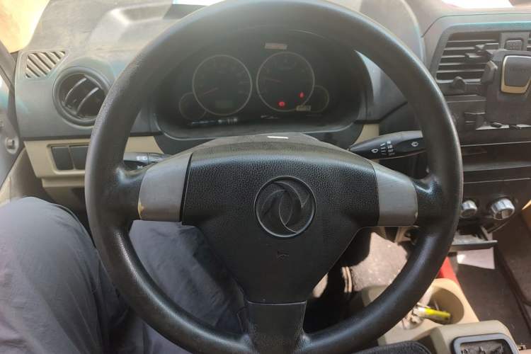 Used Dongfeng Xiaokang C35 2013 1.4L Base Van DK13-06 Steering Wheel