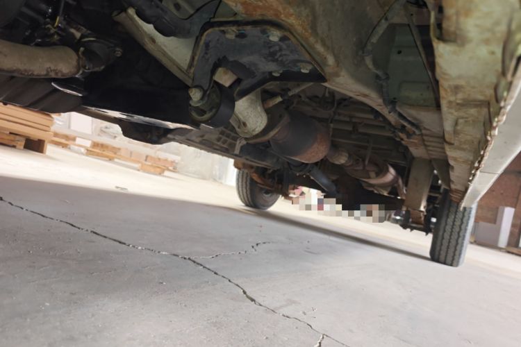 Used Dongfeng Xiaokang C35 2013 1.4L Base Van DK13-06 Chassis Front Left