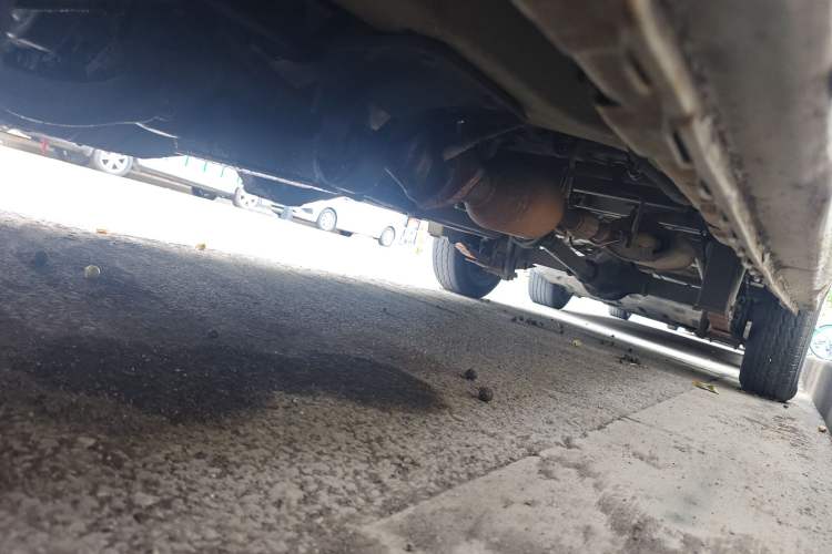 Used Dongfeng Xiaokang C35 2013 1.4L Base Van DK13-06 Chassis Front Left