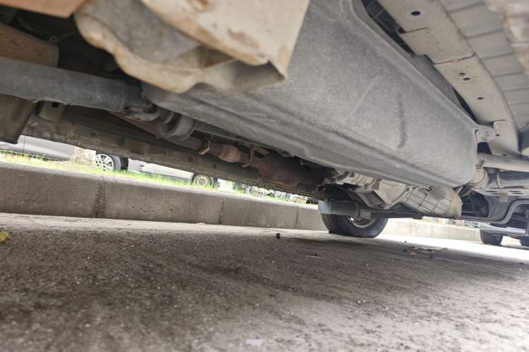 Used Dongfeng Xiaokang C35 2013 1.4L Base Van DK13-06 Chassis Rear Right
