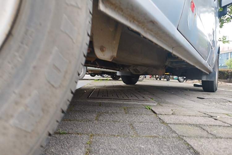 Used Dongfeng Xiaokang C35  Chassis Rear Right