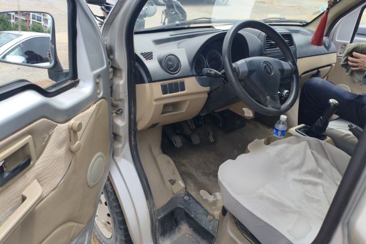 Used Dongfeng Xiaokang C35 2013 1.4L Base Van DK13-06 Driver Seat