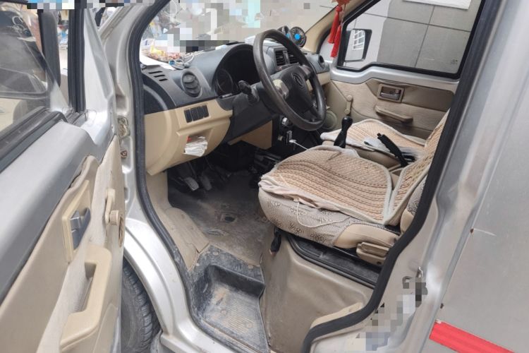 Used Dongfeng Xiaokang C35 2013 1.4L Base Van DK13-06 Driver Seat